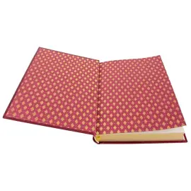 Подарочный набор "Семейная книга. Рождественский альманах и новогодние игрушки" Подарочный набор "Семейная книга. Рождественский альманах и новогодние игрушки"